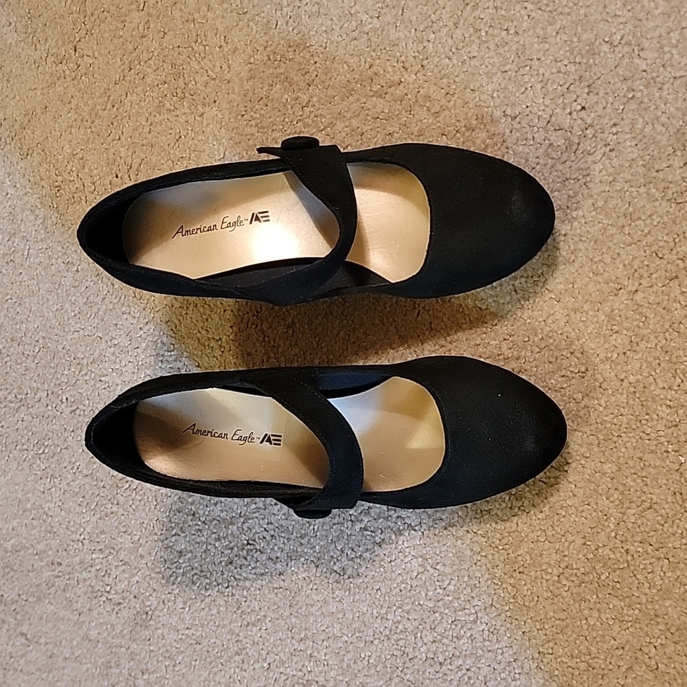 American Eagle Black High-Heeled Mary Jane's  Size 6 1/2